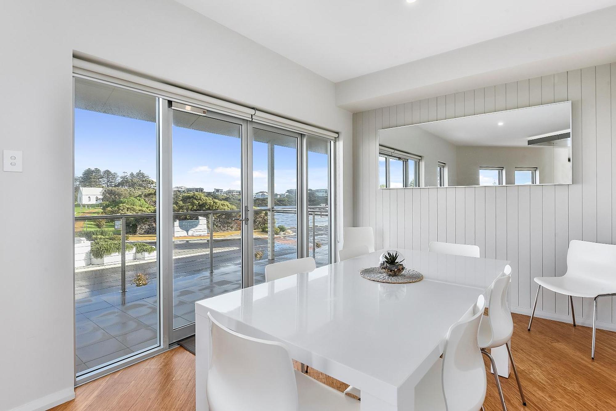 Aloha Waterfront Properties Robe Værelse billede
